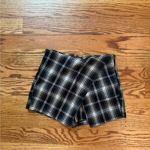 Brandy Melville - Plaid Skort